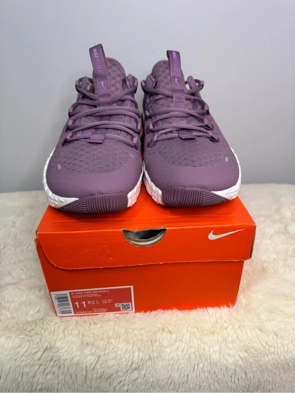 New Women’s Nike Metcon 5 - Size 11.5